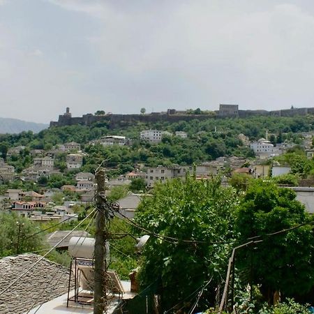 Bazzar 2 Hotell Gjirokastër Exteriör bild